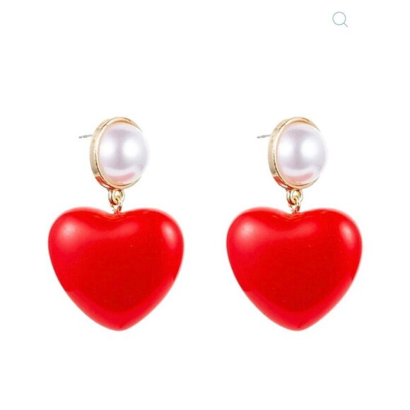 Faux Pearl Studs w/Enamel Luster Red Heart Corozon earrings Flirty party/formal - Picture 7 of 10
